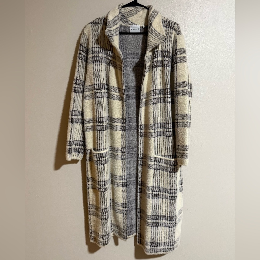 Cyrus Plaid Open-Front Cardigan Coat Size Large